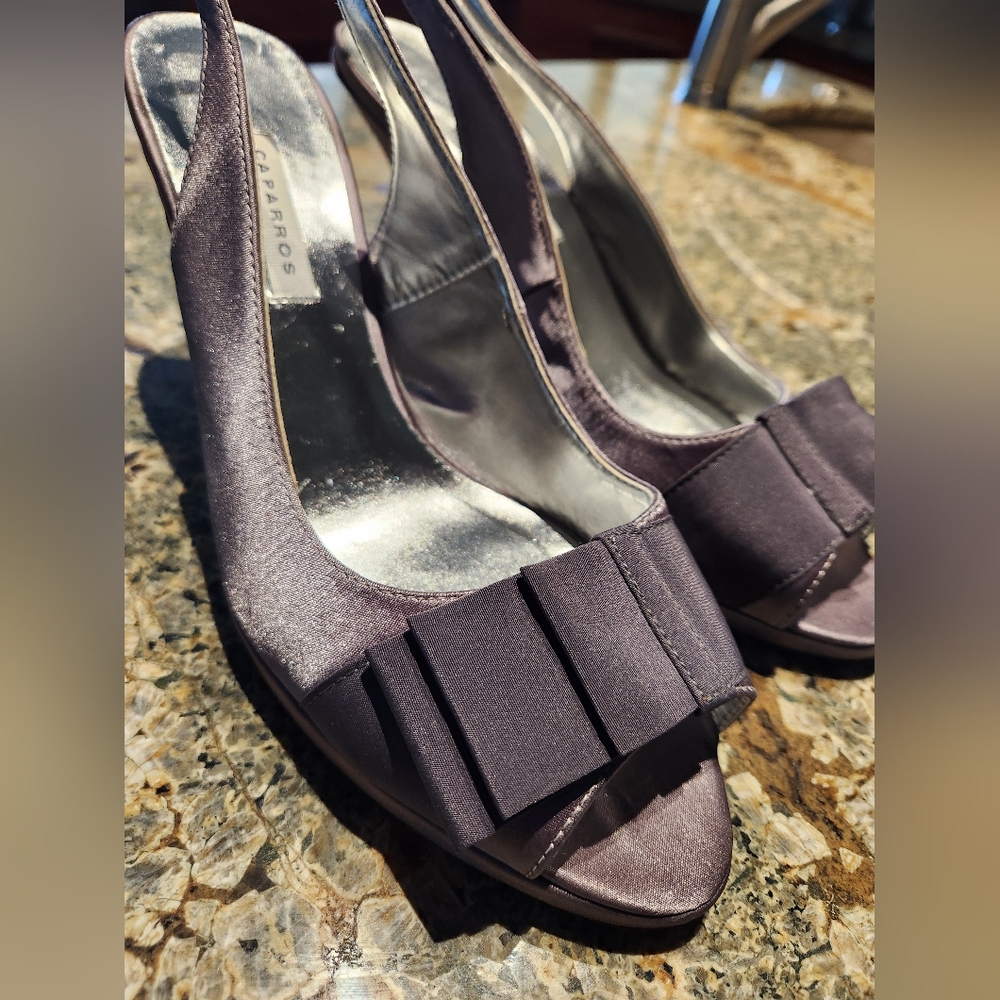 Caparros Women's Slingback Dress Sandals Size 8 B Satin Silver with Gray Trim